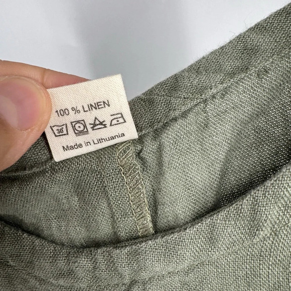 Linen Cloud asymmetrical hem sage green tunic - Picture 4 of 4